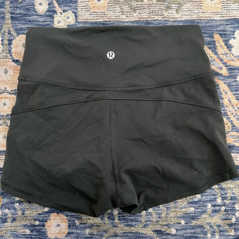 Lululemon In Movement High Rise Shorts - Picture 3 of 3